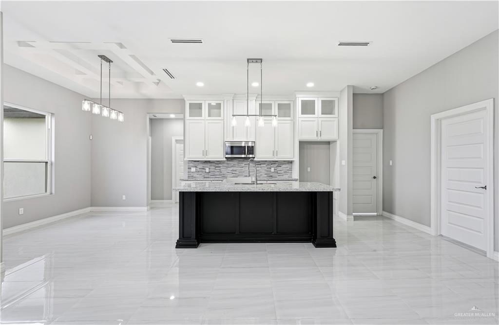 1309 E Evergreen Street