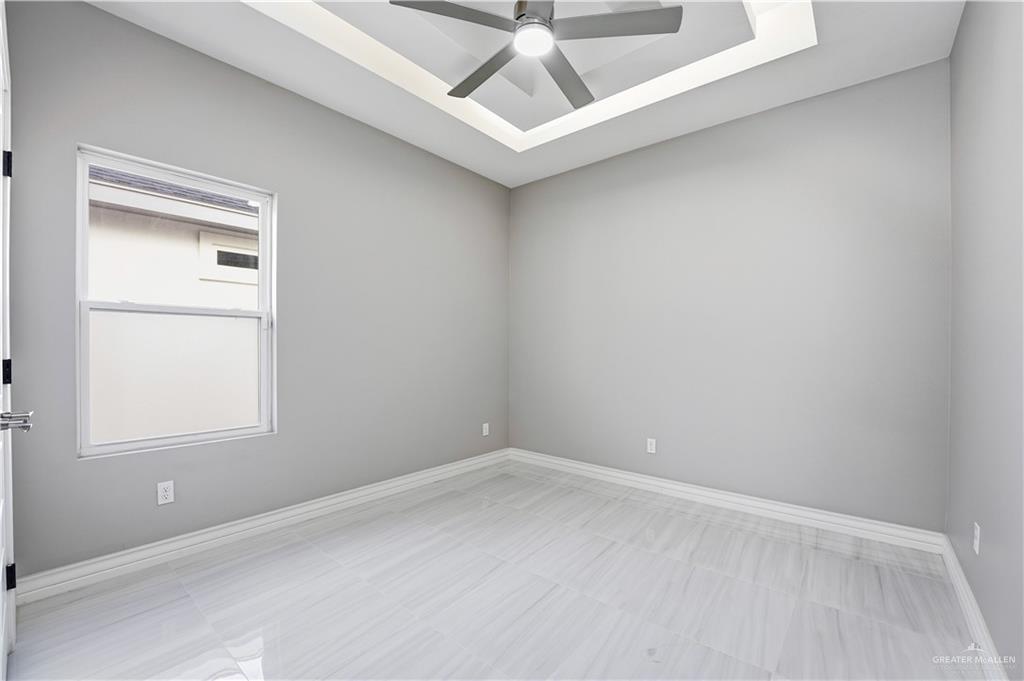 1309 E Evergreen Street