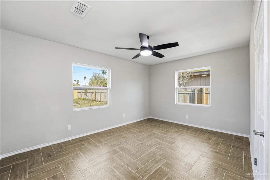 504 Date Palm Avenue, McAllen