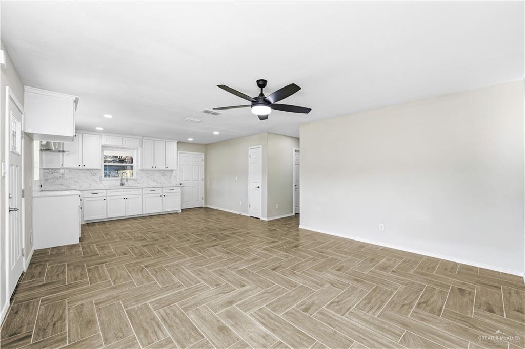 504 Date Palm Avenue, McAllen