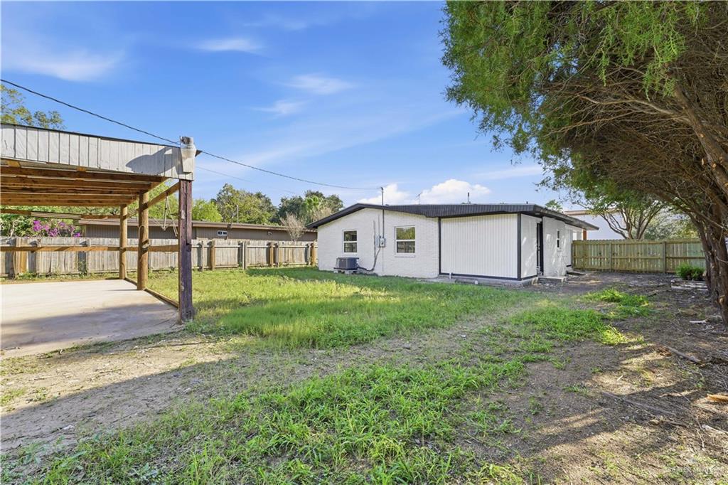 504 Date Palm Avenue, McAllen