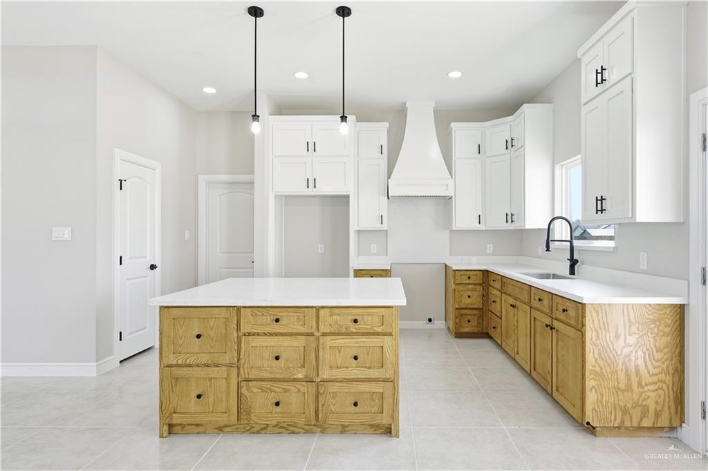 2005 Black Hills Street