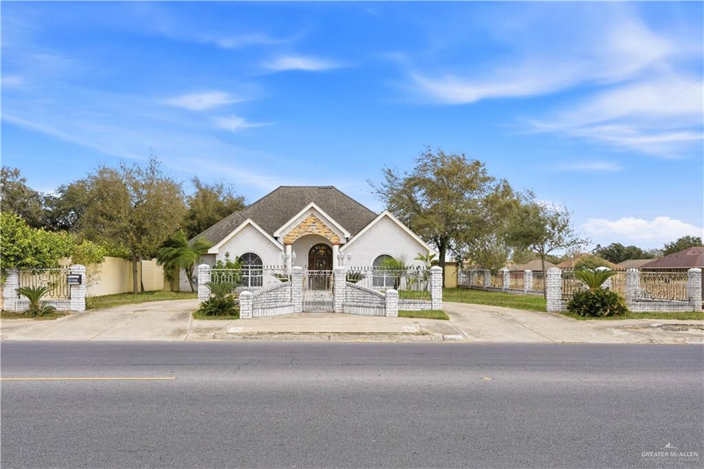 301 E Violet Avenue, McAllen