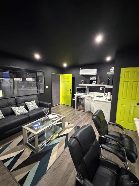 807 Palm Village Lane
