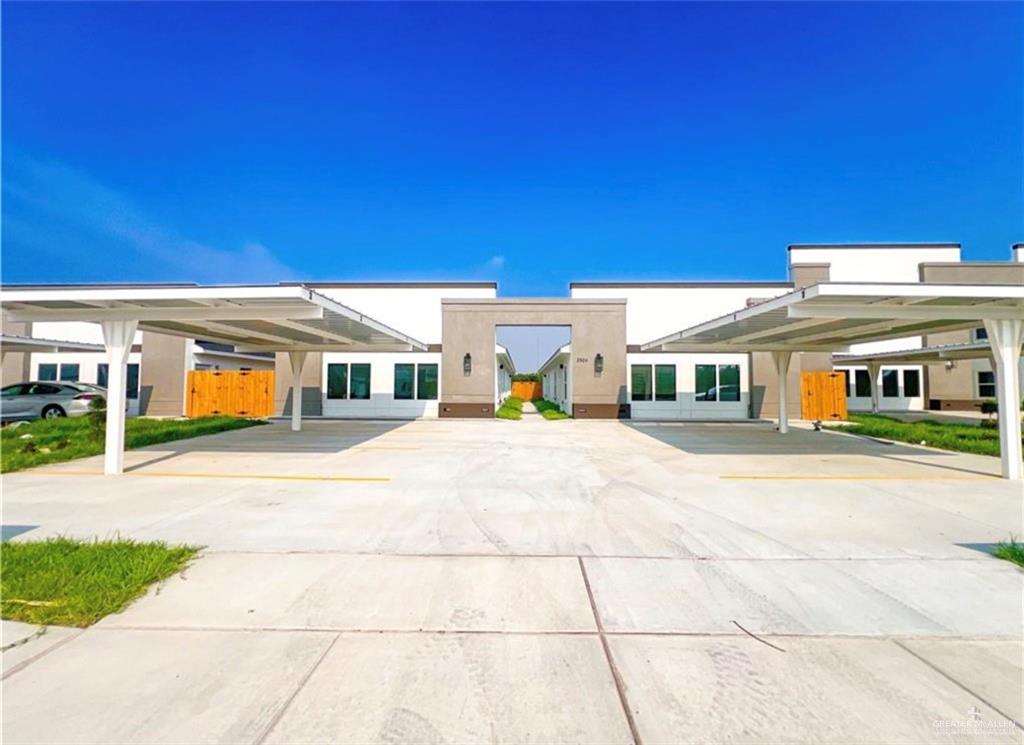3506 S Dominique Drive