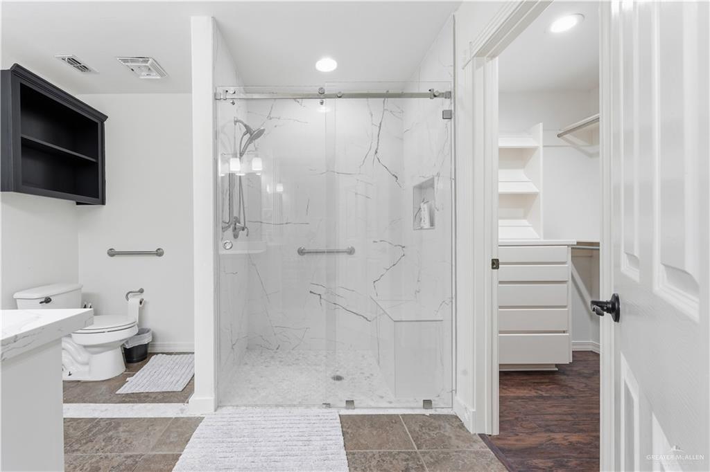 2623 Woodland Drive