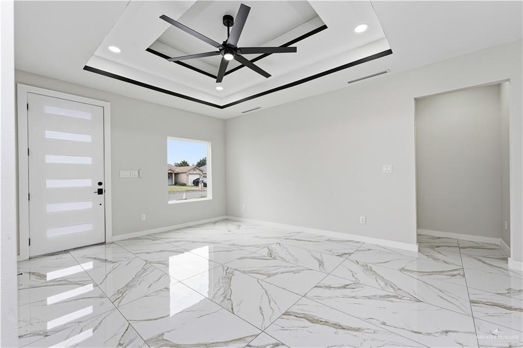1109 E San Pedro Street