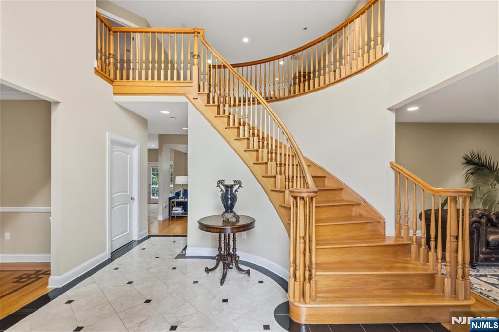 4 Centennial Court