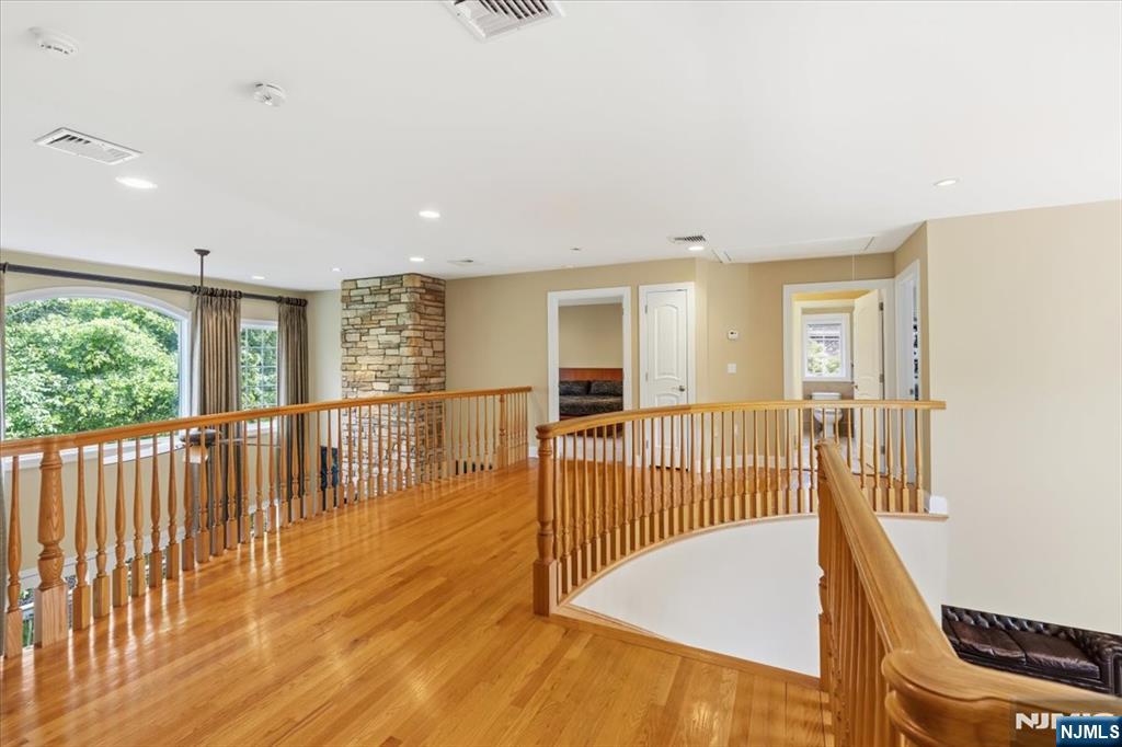 4 Centennial Court