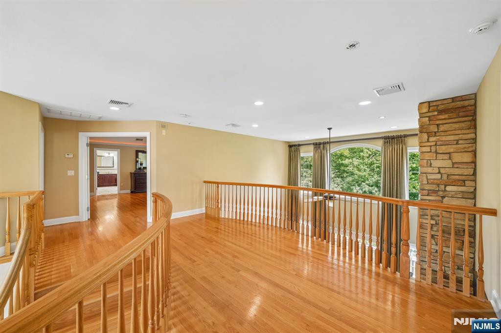 4 Centennial Court