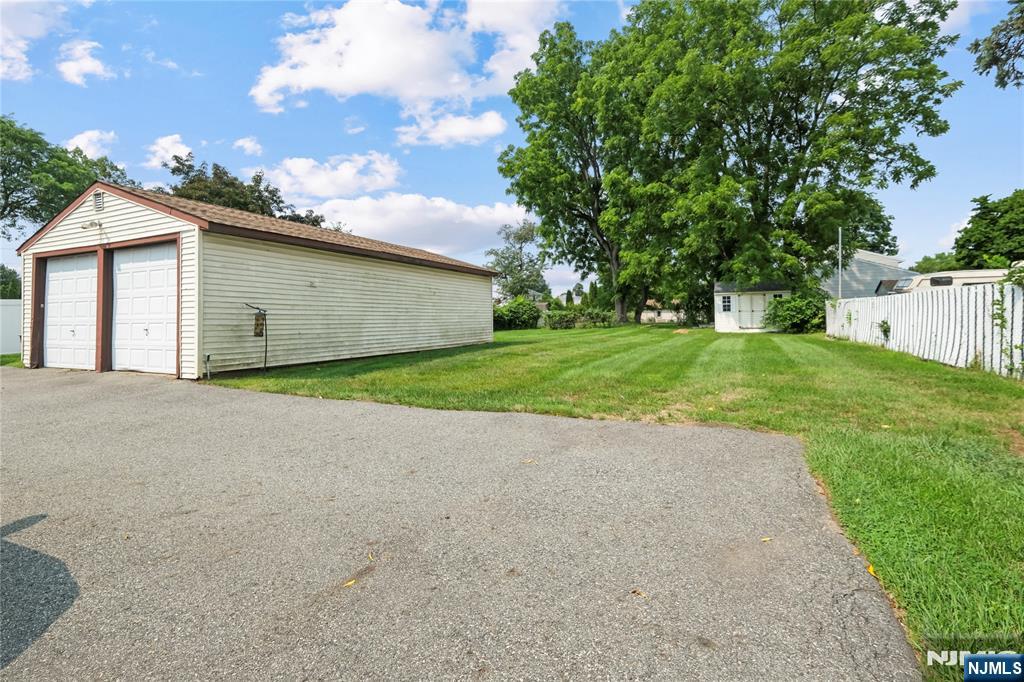 124 Weinmanns Boulevard 2
