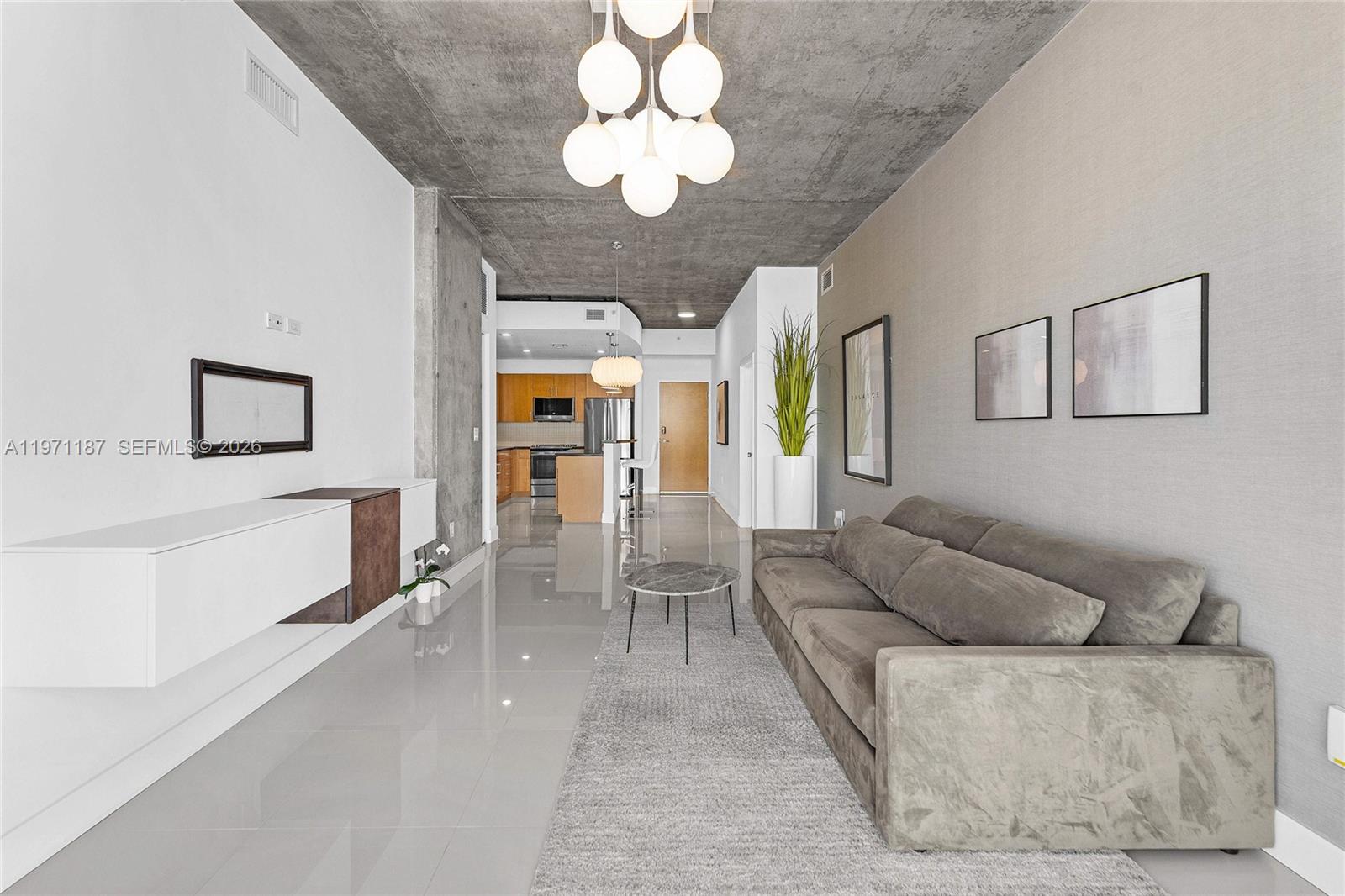 300 S Australian Avenue 812
