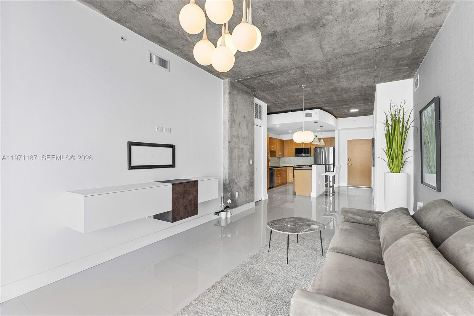 300 S Australian Avenue 812