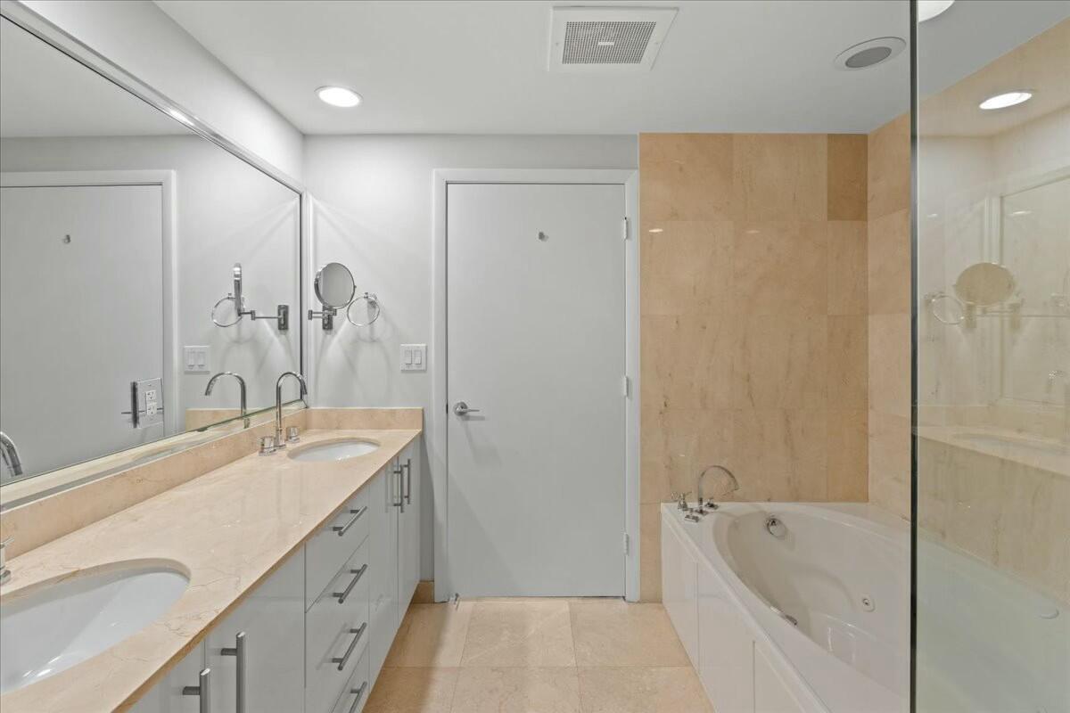 550 Okeechobee Boulevard 1001