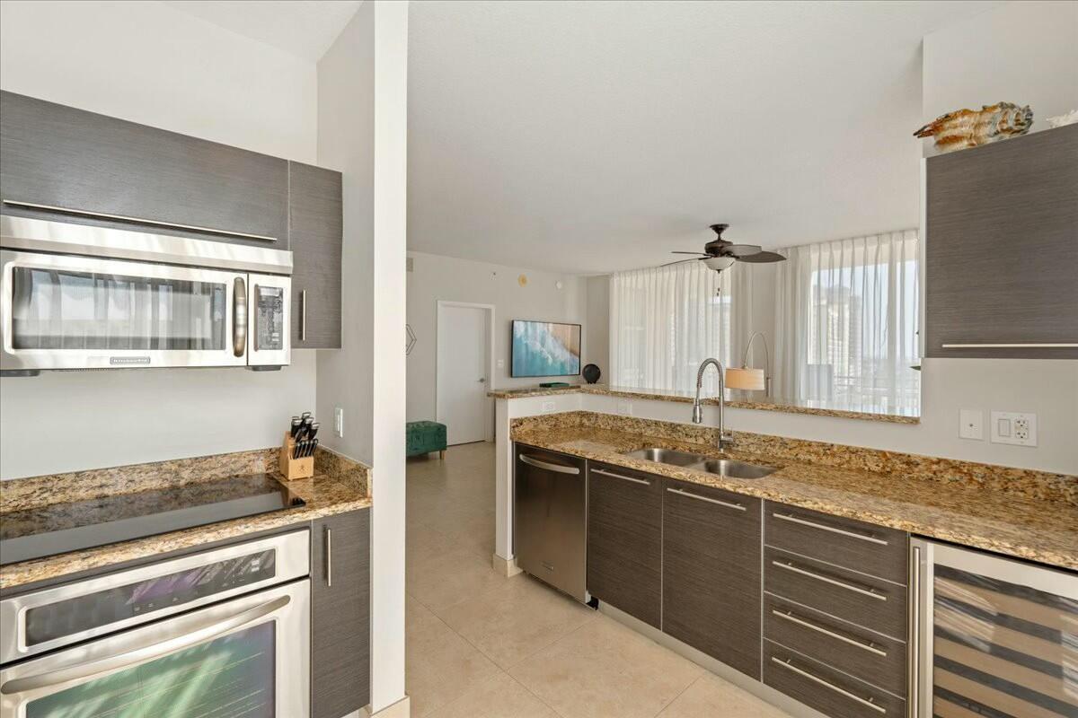 550 Okeechobee Boulevard 1001