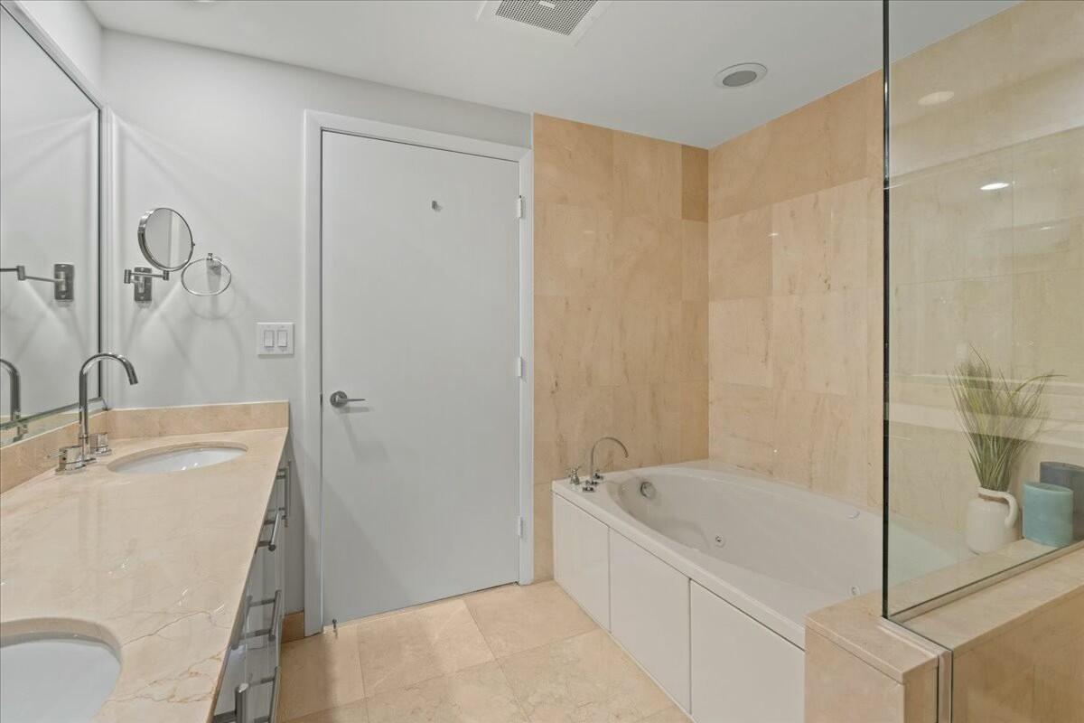 550 Okeechobee Boulevard 1001