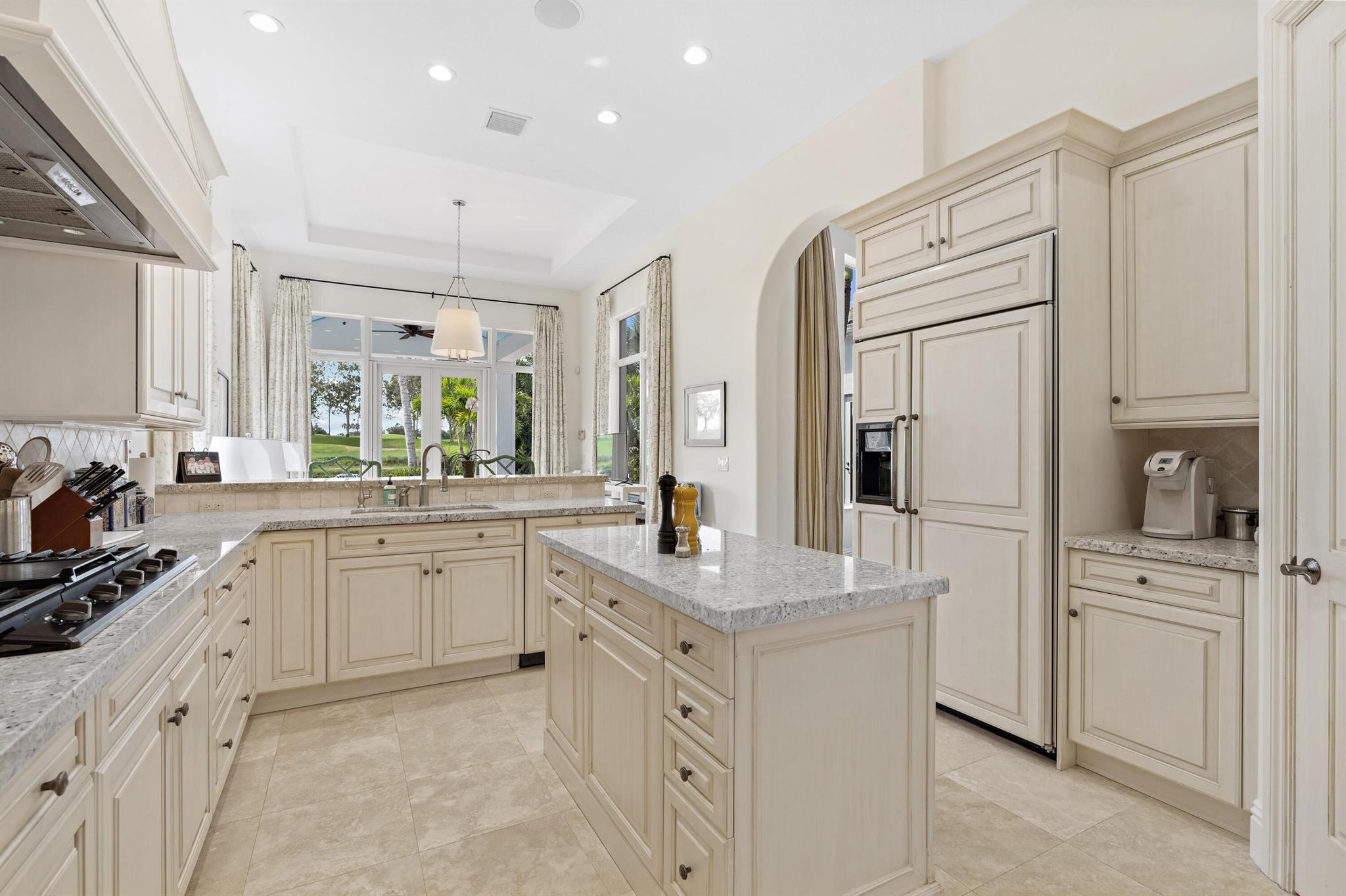 12190 Sunnydale Drive
