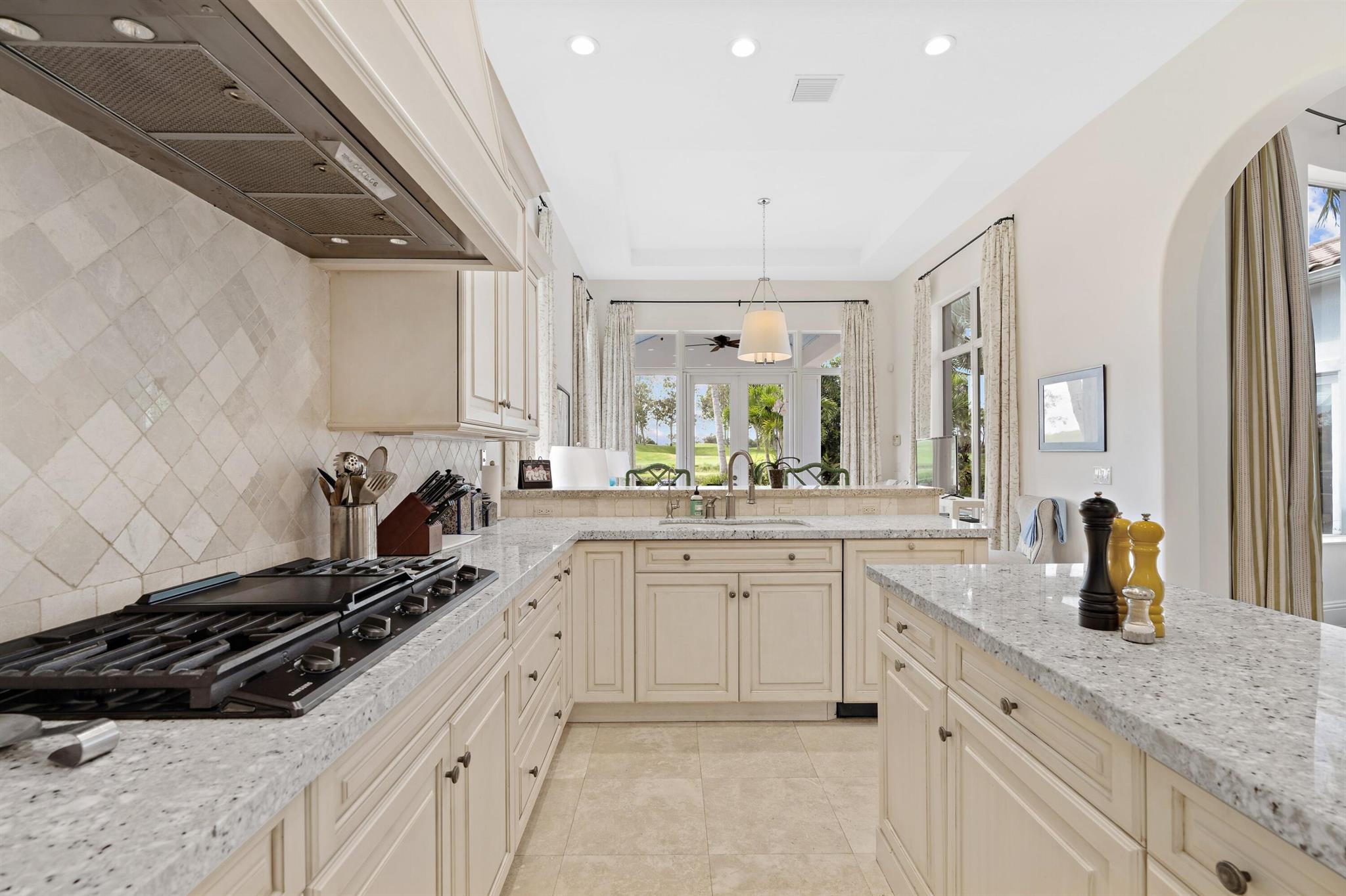 12190 Sunnydale Drive
