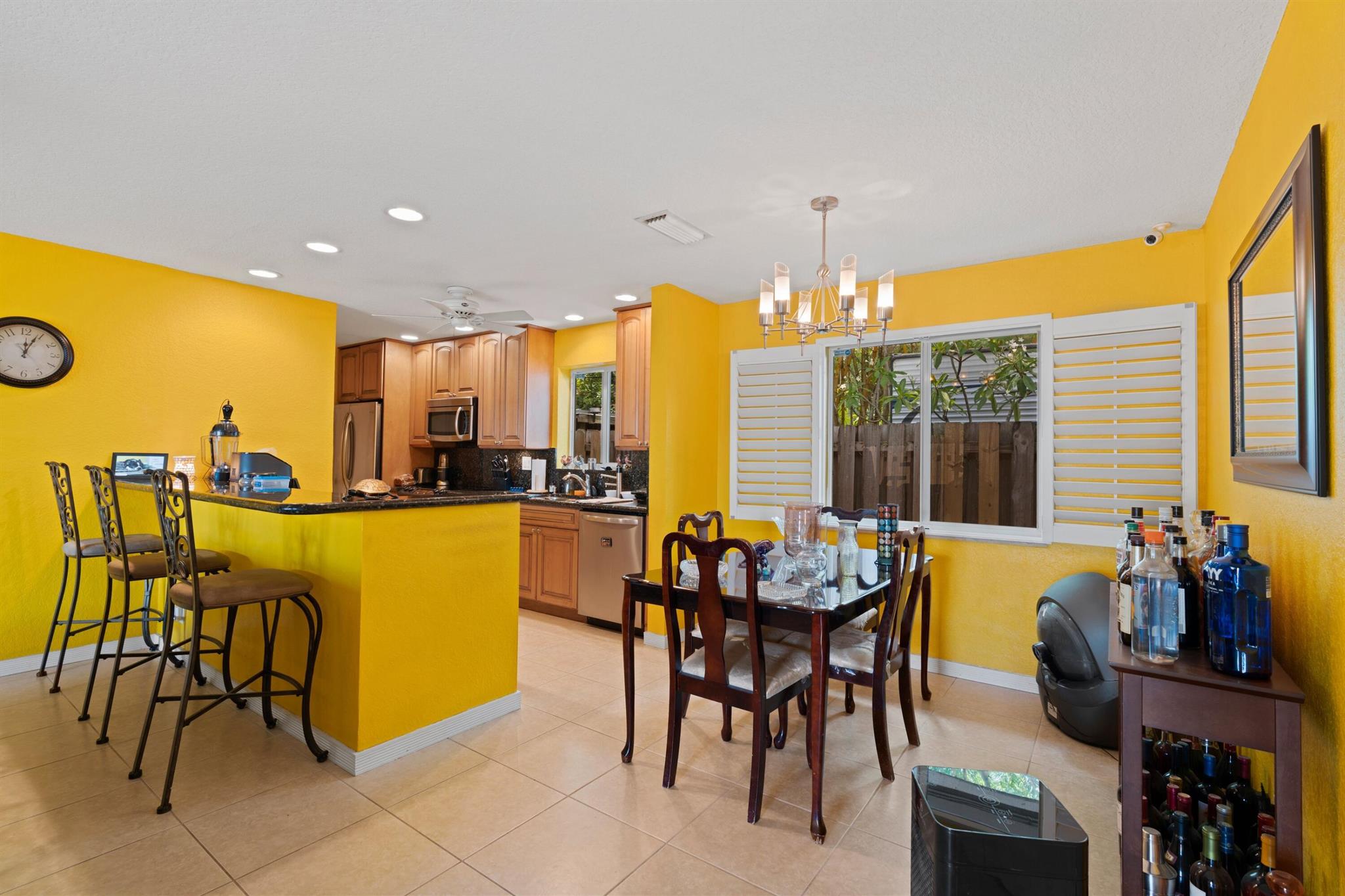 1061 NE 33rd Street