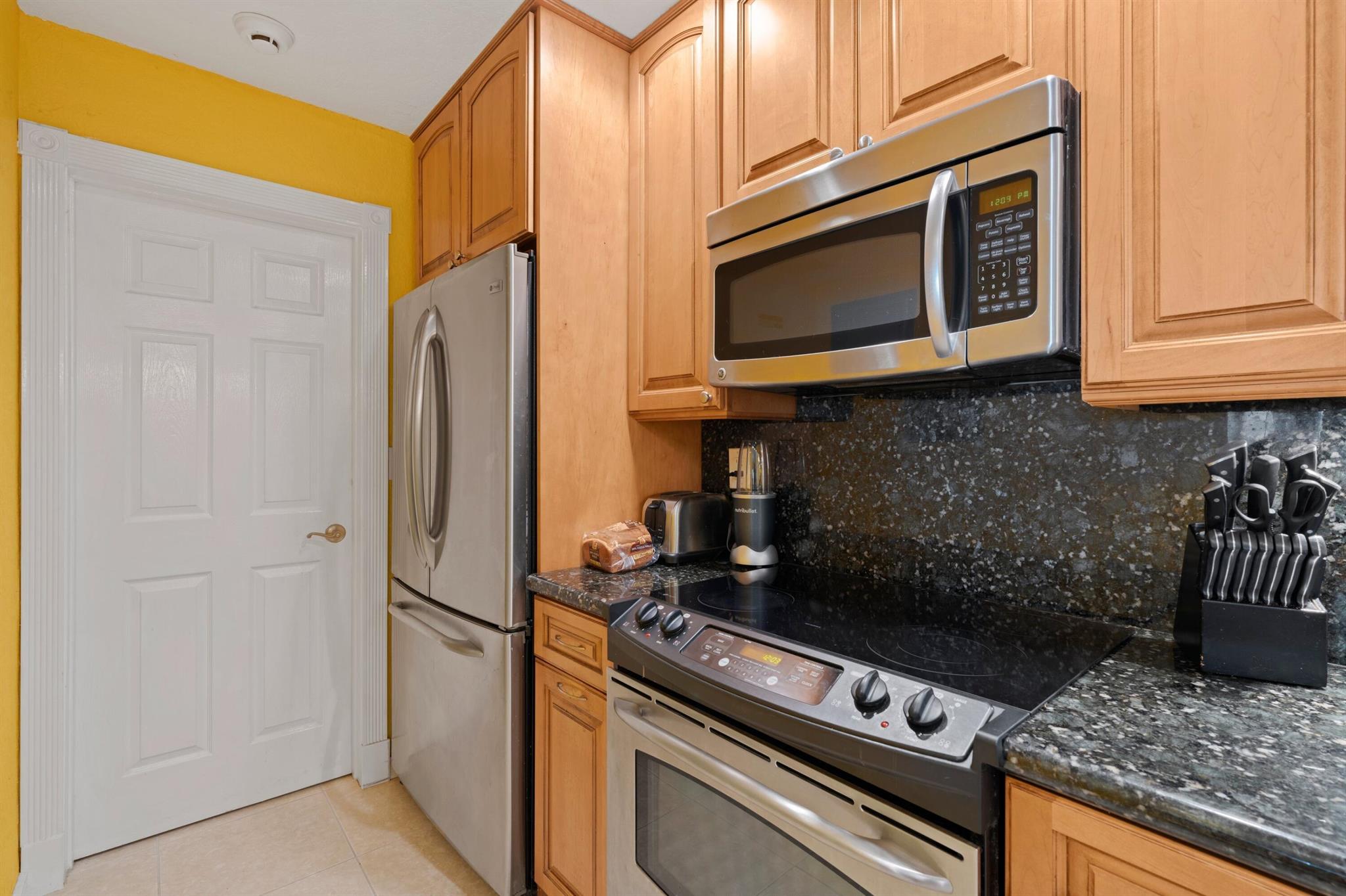 1061 NE 33rd Street