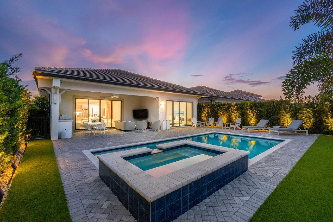 2889 Gin Berry Way