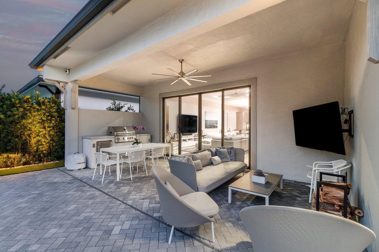 2889 Gin Berry Way
