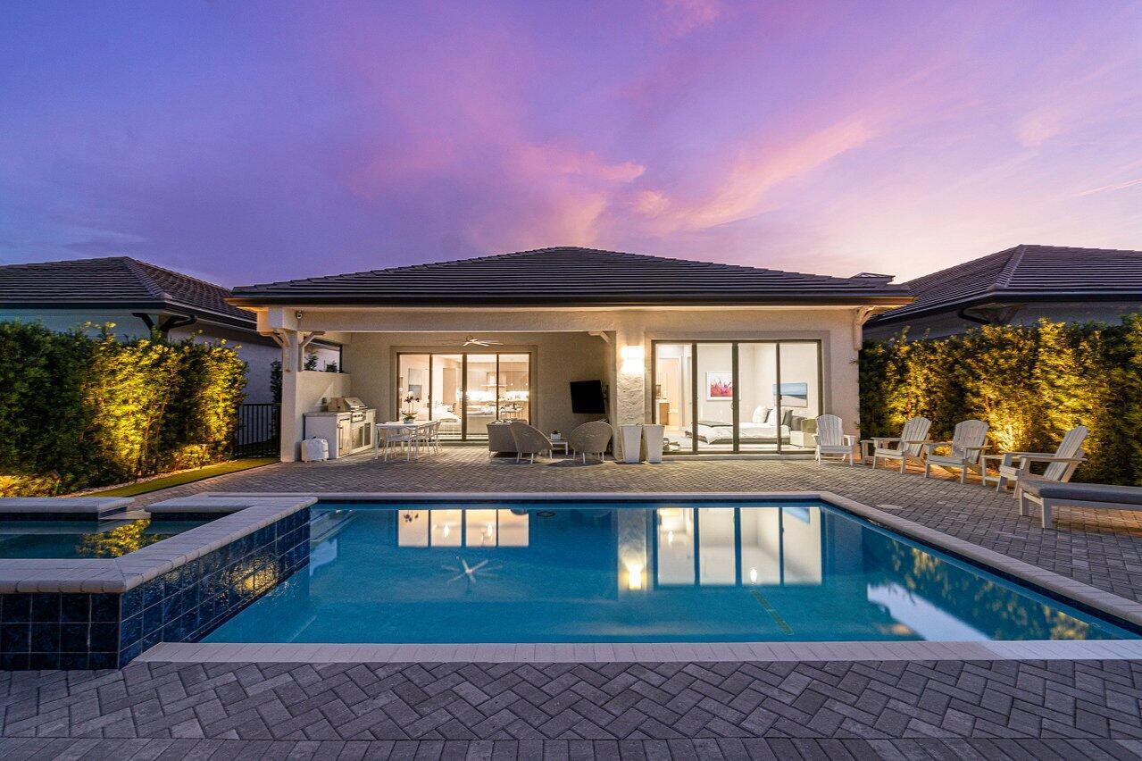 2889 Gin Berry Way