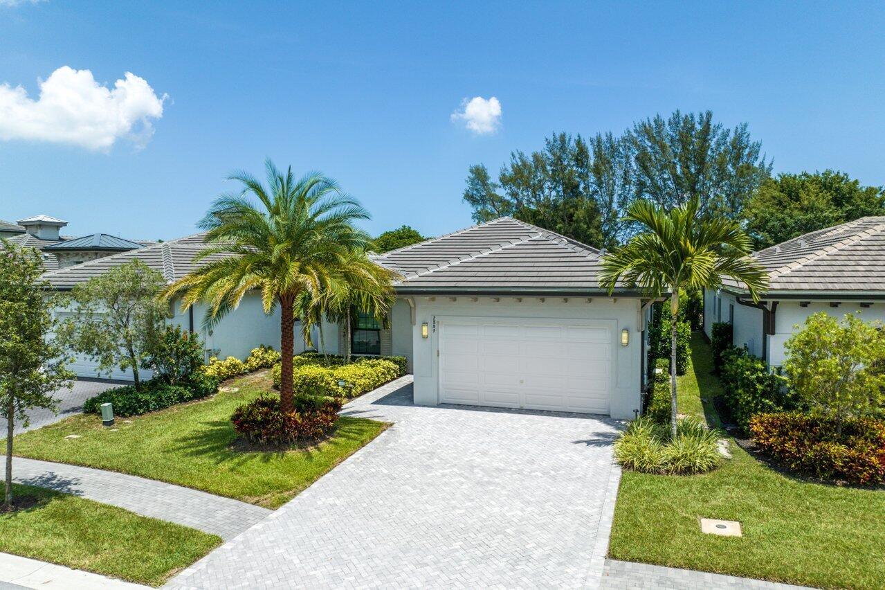 2889 Gin Berry Way