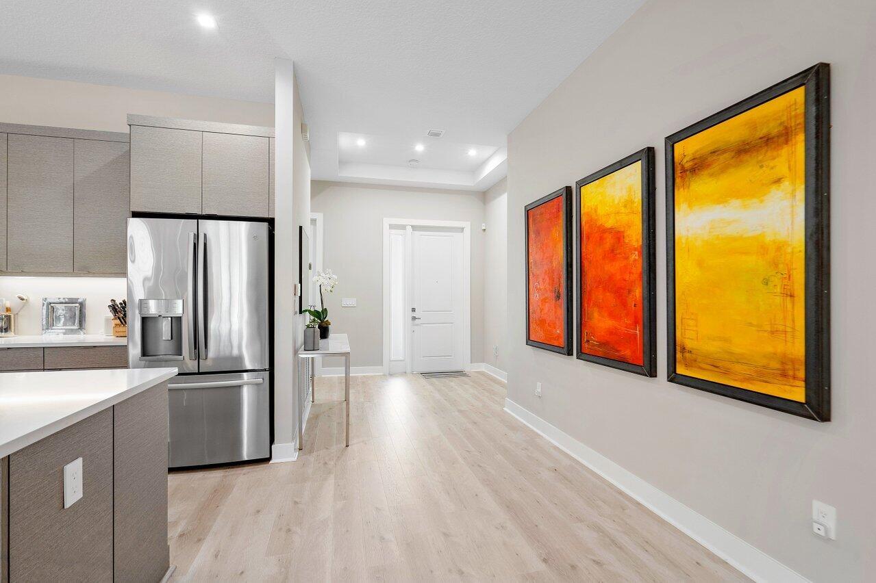 2889 Gin Berry Way