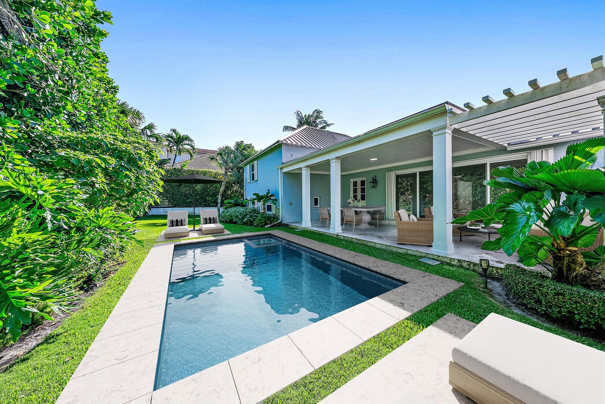 111 Reef Road