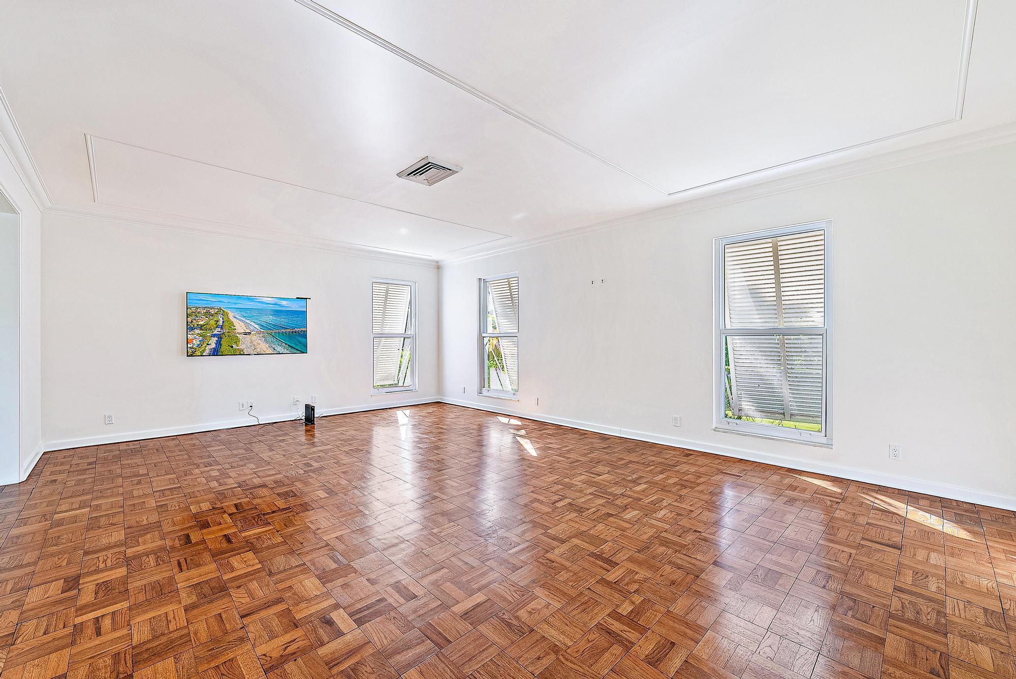 111 Reef Road