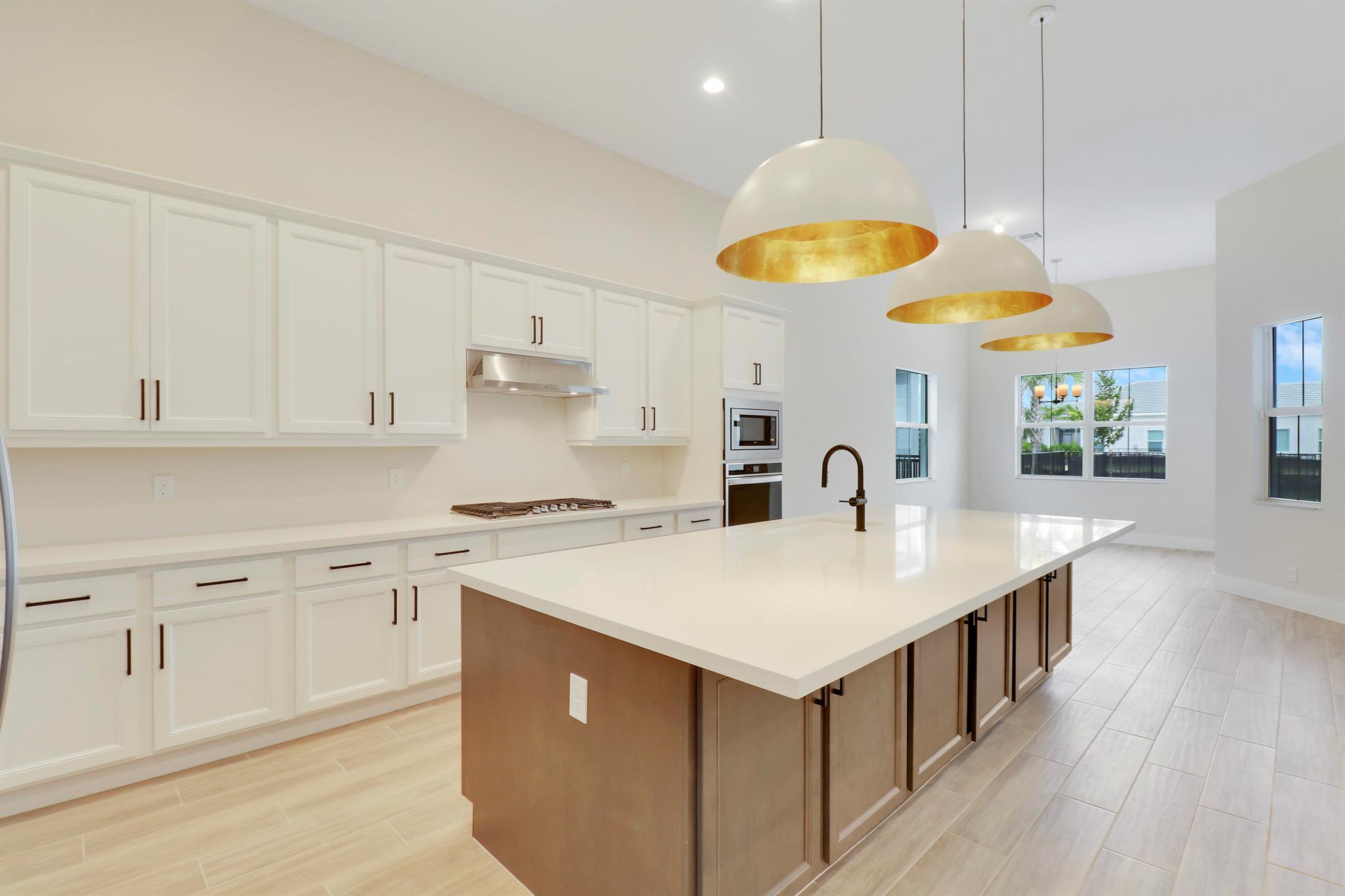 12549 Nautilus Circle
