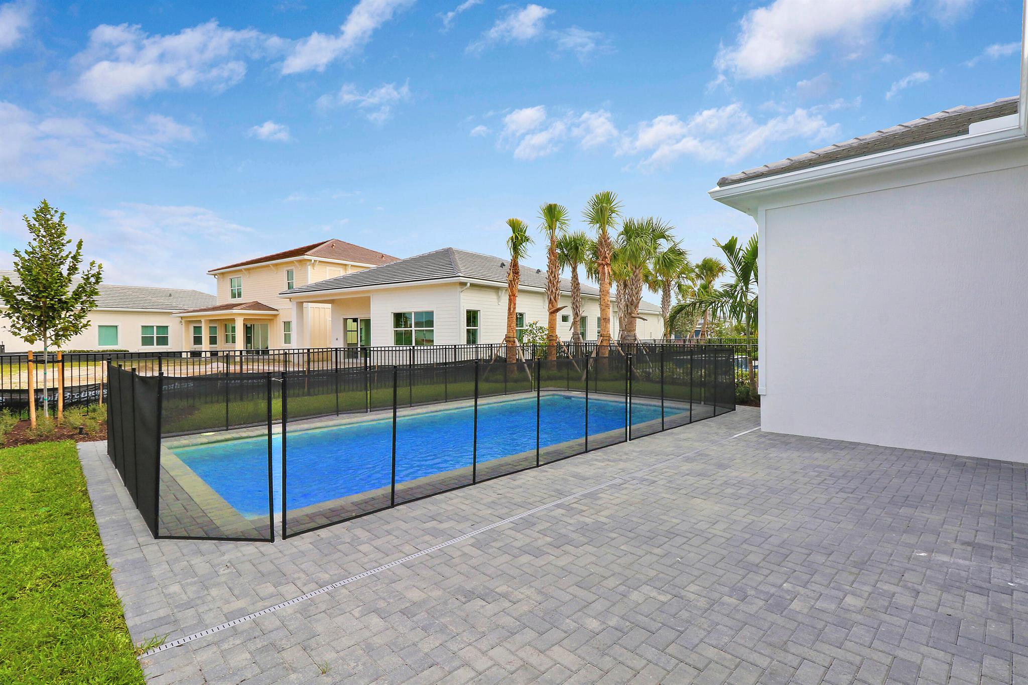 12549 Nautilus Circle