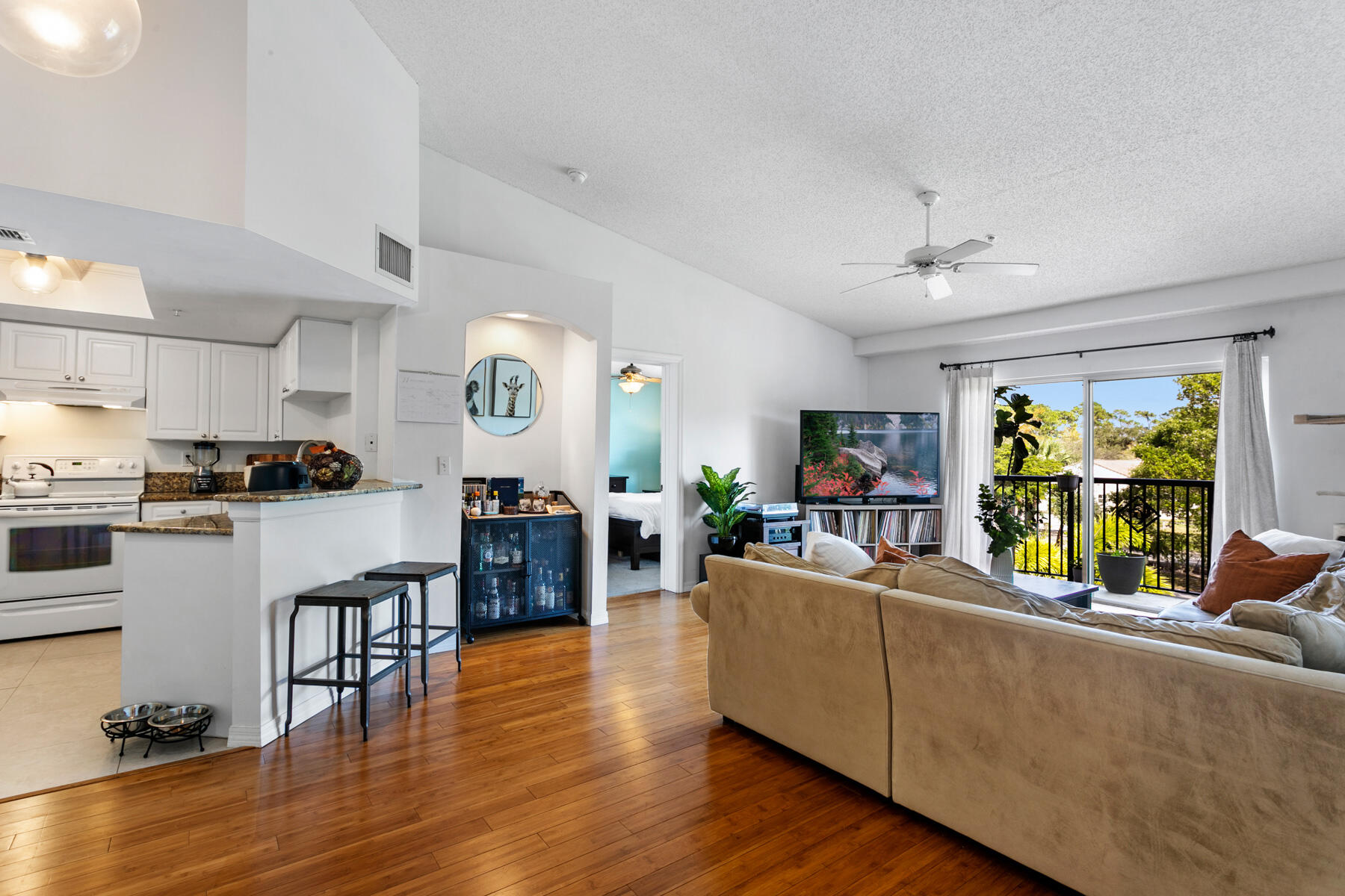 500 Crestwood Court N 520