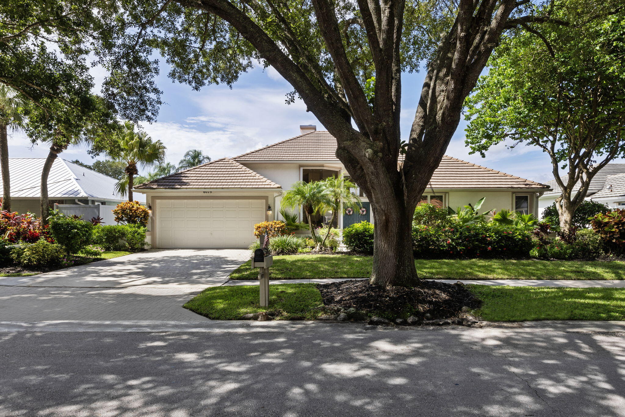 6079 Winding Lake Drive
