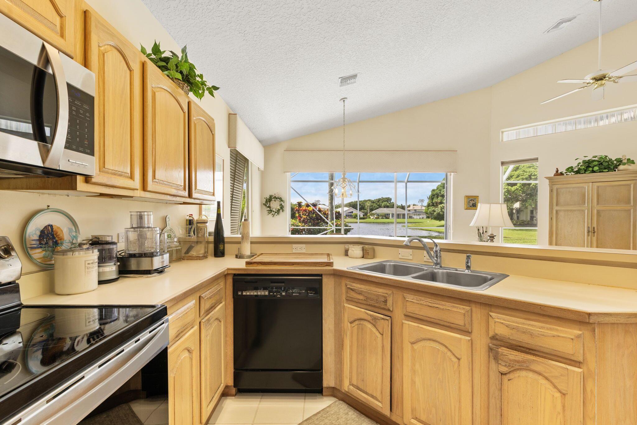 6079 Winding Lake Drive