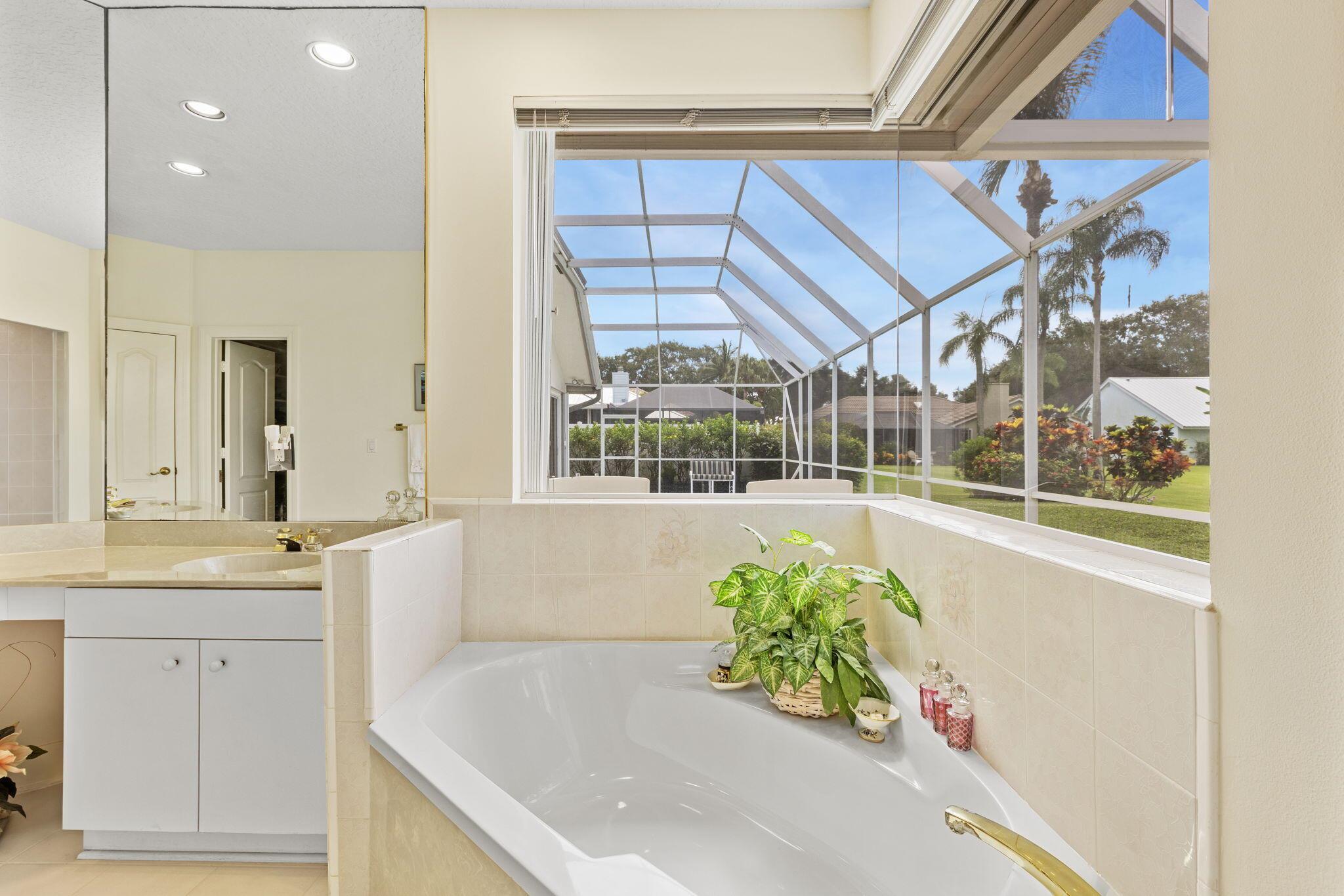 6079 Winding Lake Drive