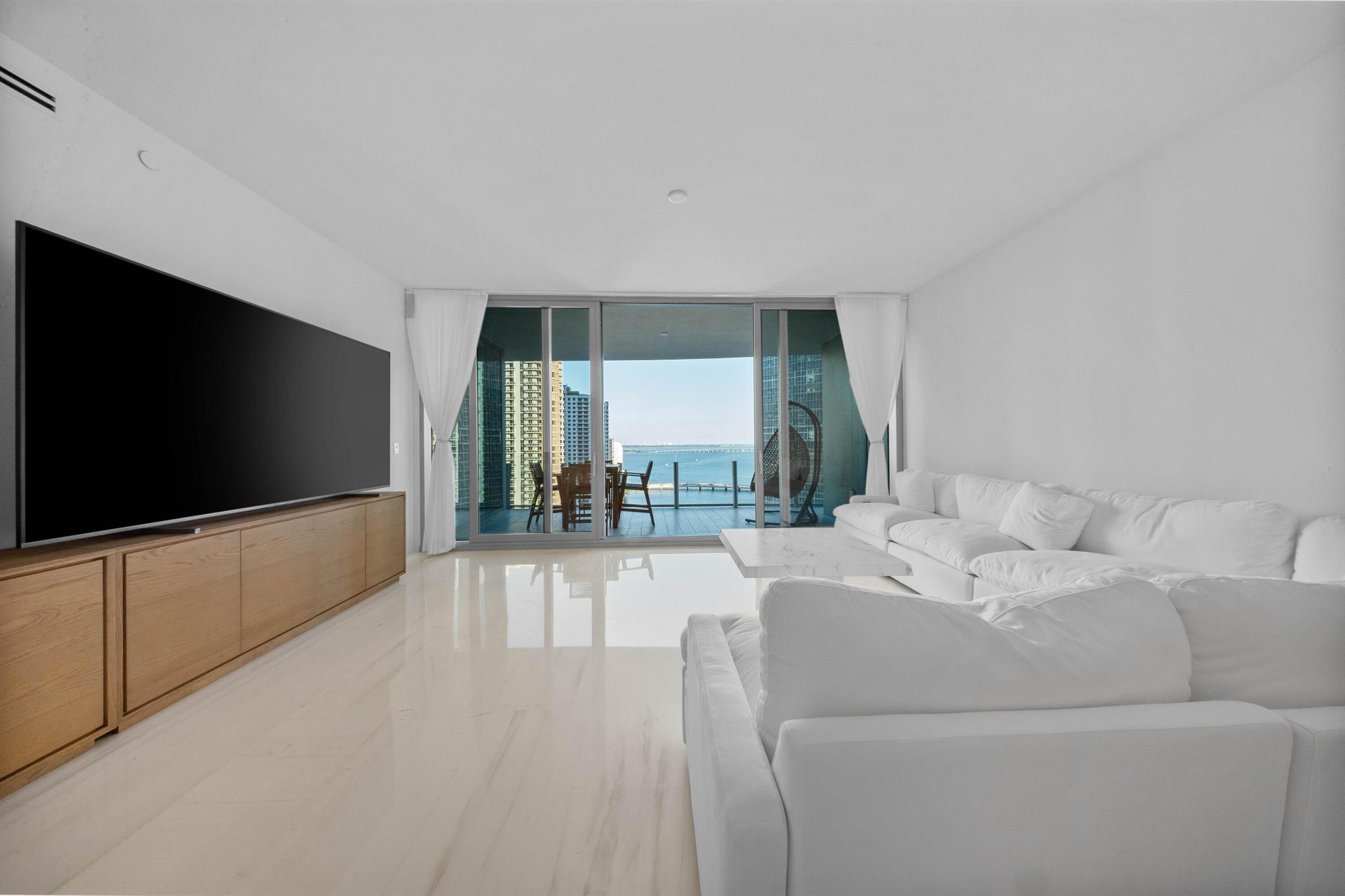300 Biscayne Blvd Way 2004