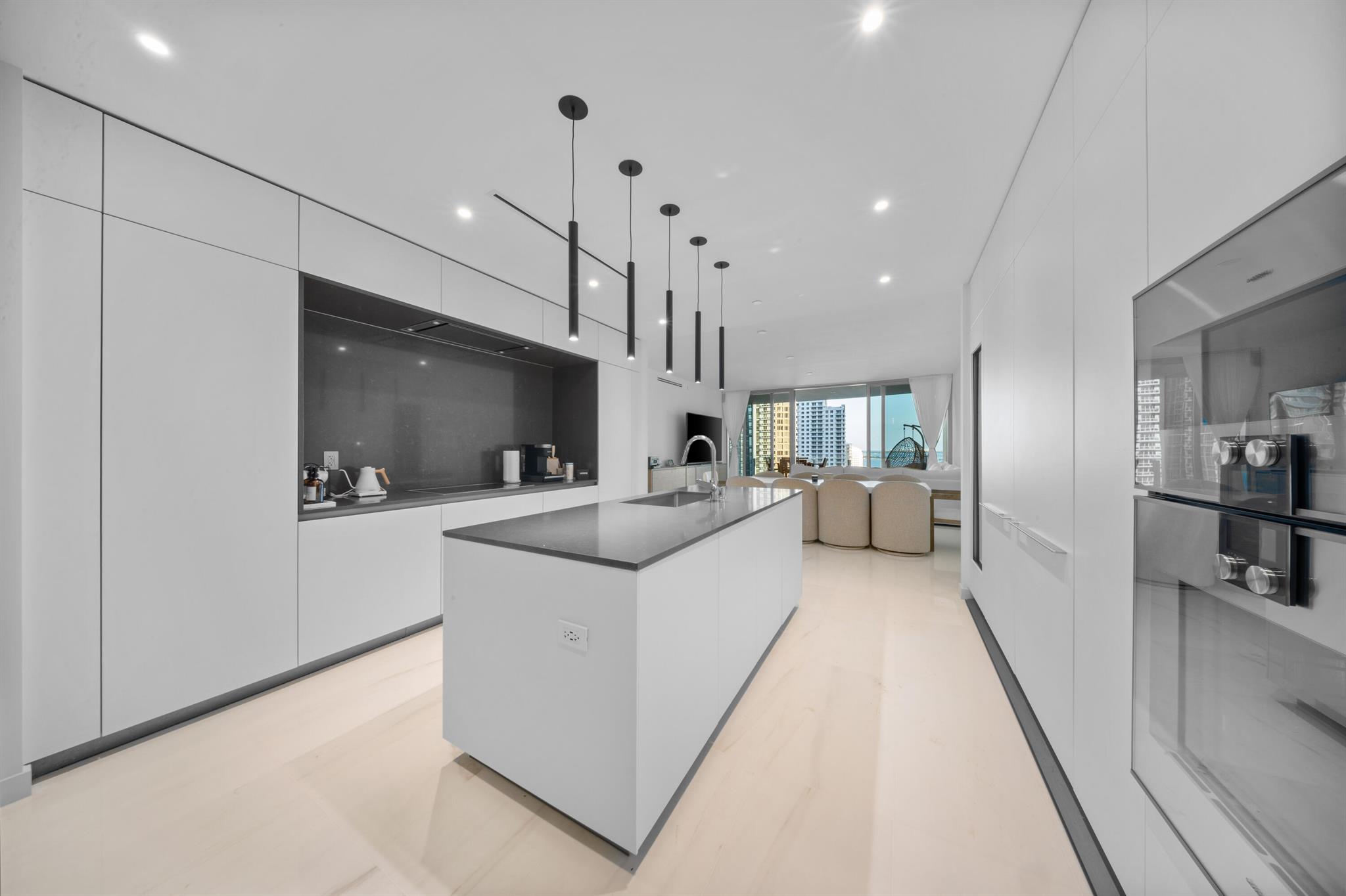 300 Biscayne Boulevard Way 2004