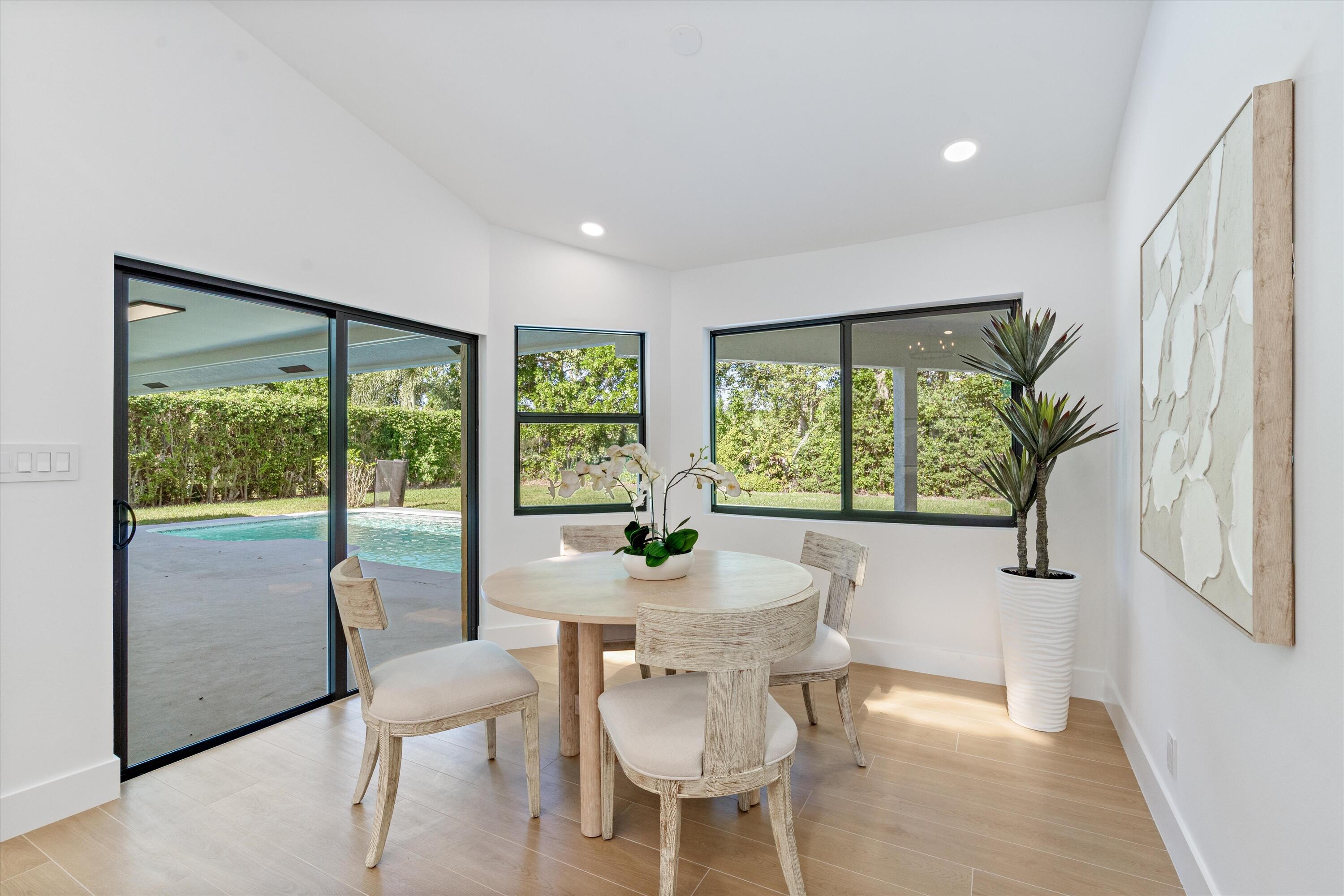 4543 Gleneagles Drive