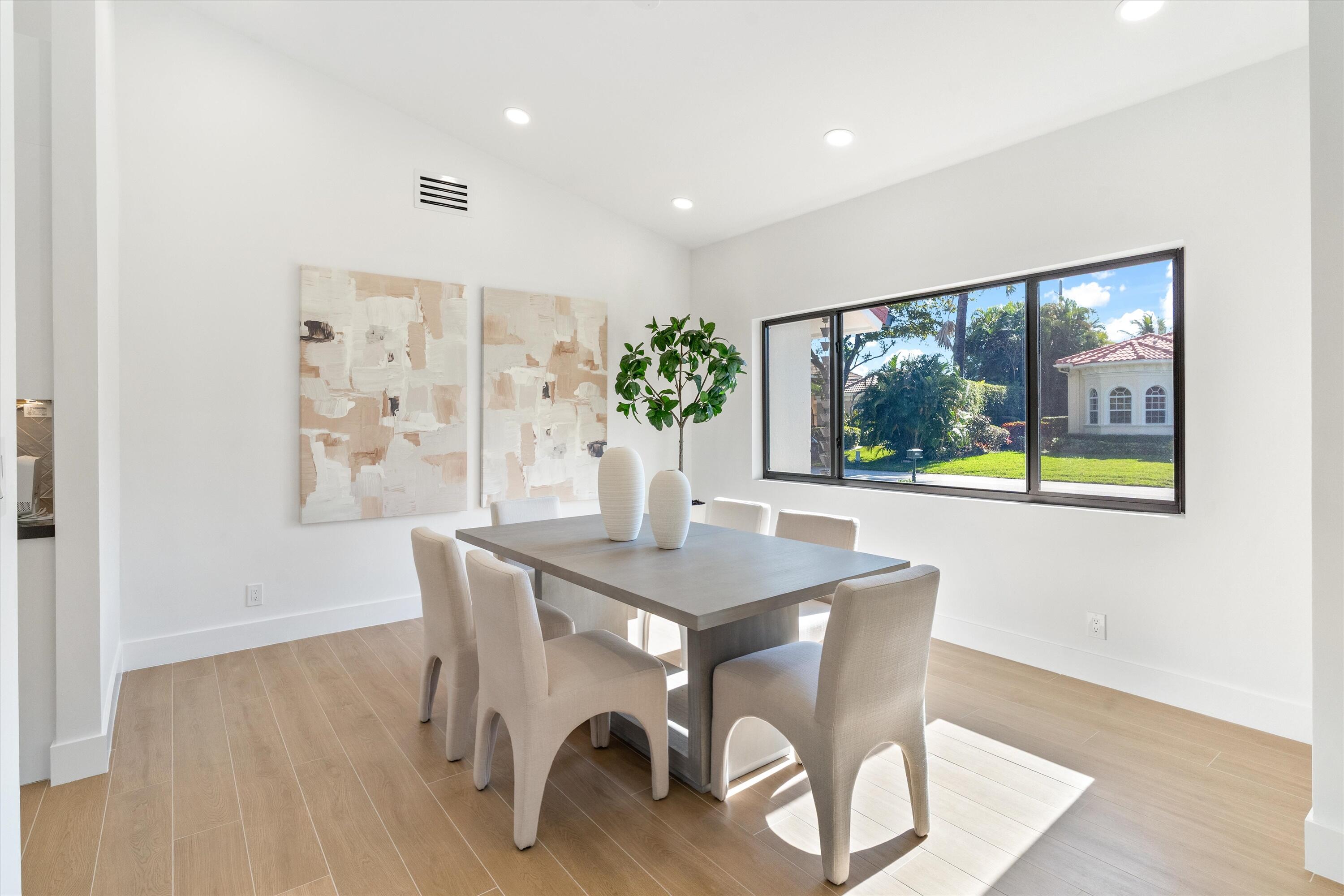 4543 Gleneagles Drive