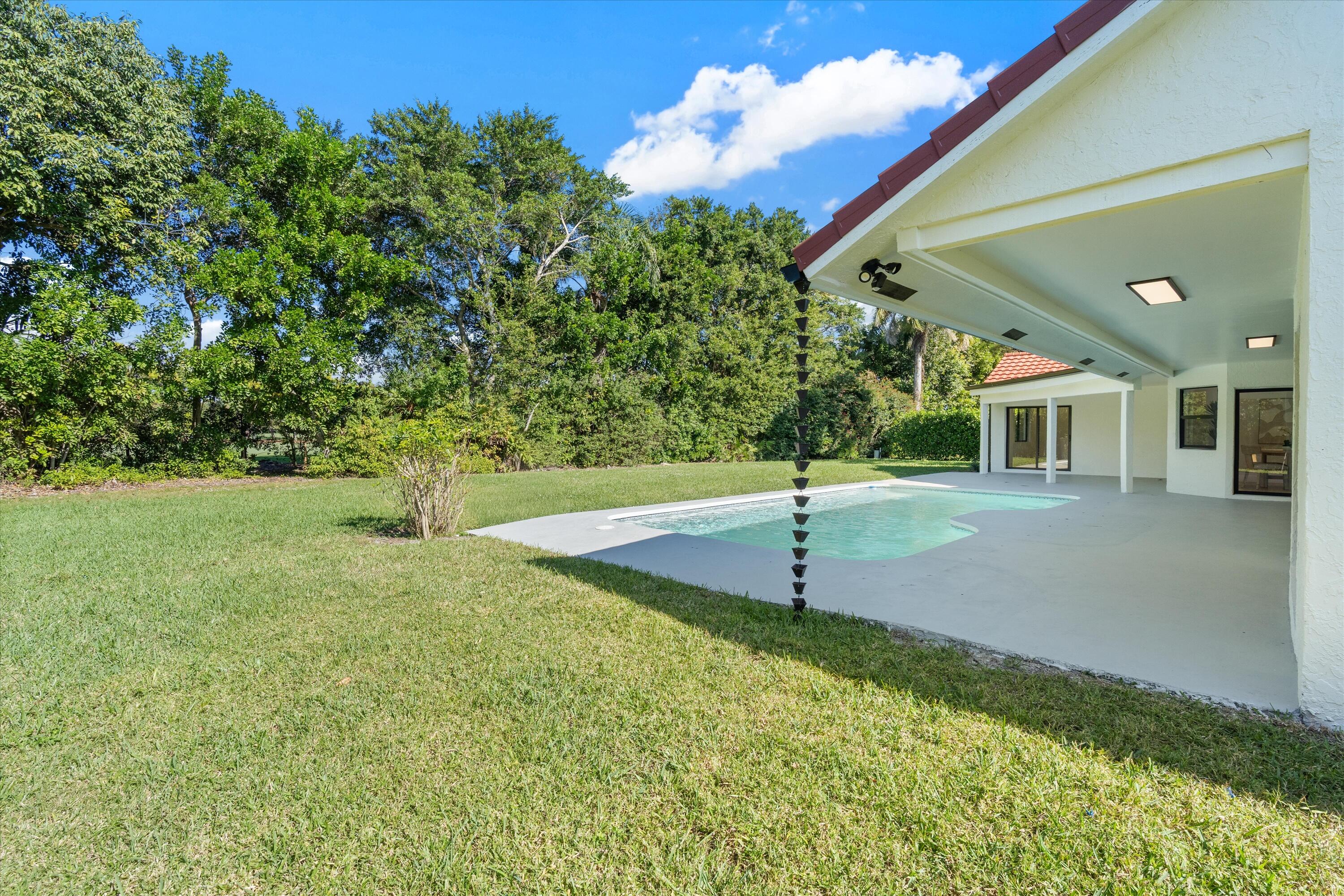 4543 Gleneagles Drive