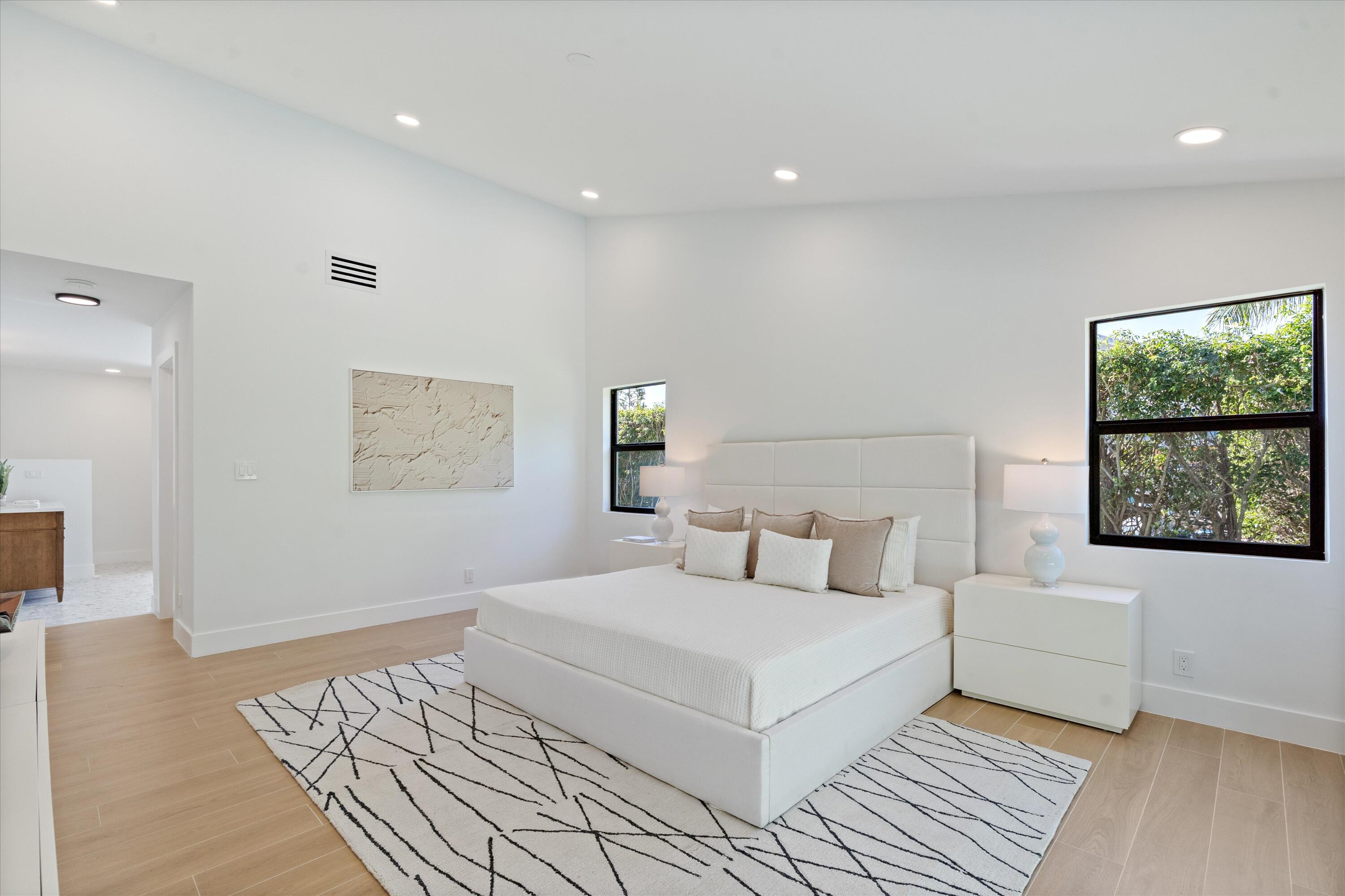 4543 Gleneagles Drive