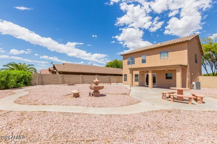 1285 E HAROLD Drive