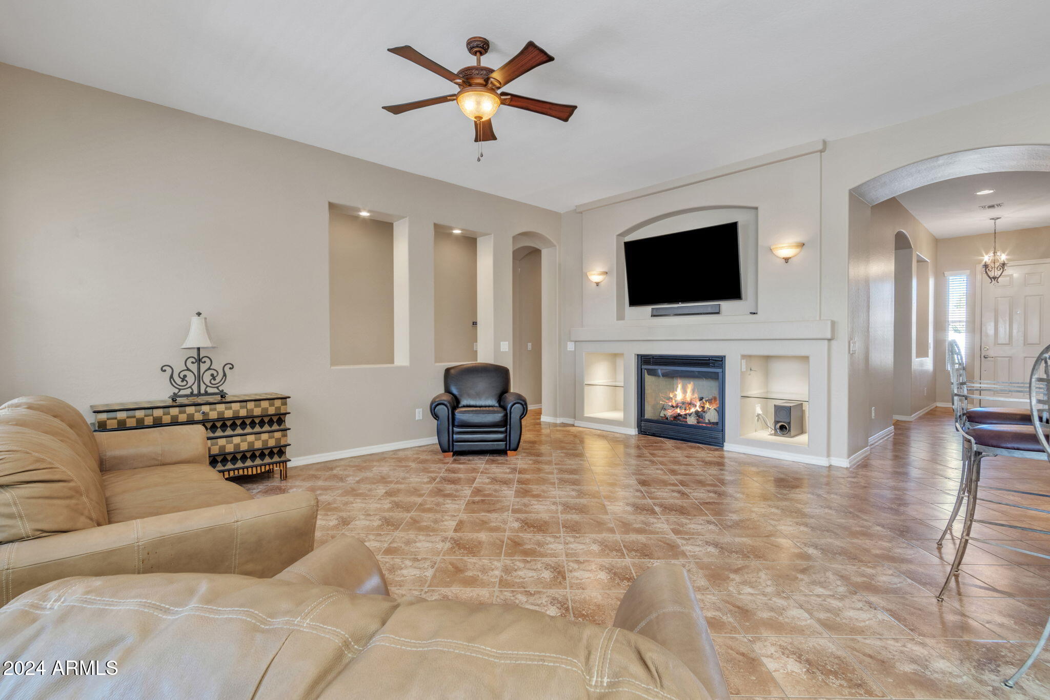2739 E SOURWOOD Drive
