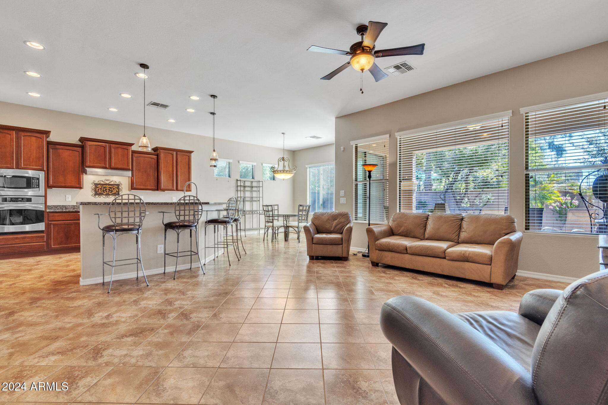 2739 E SOURWOOD Drive