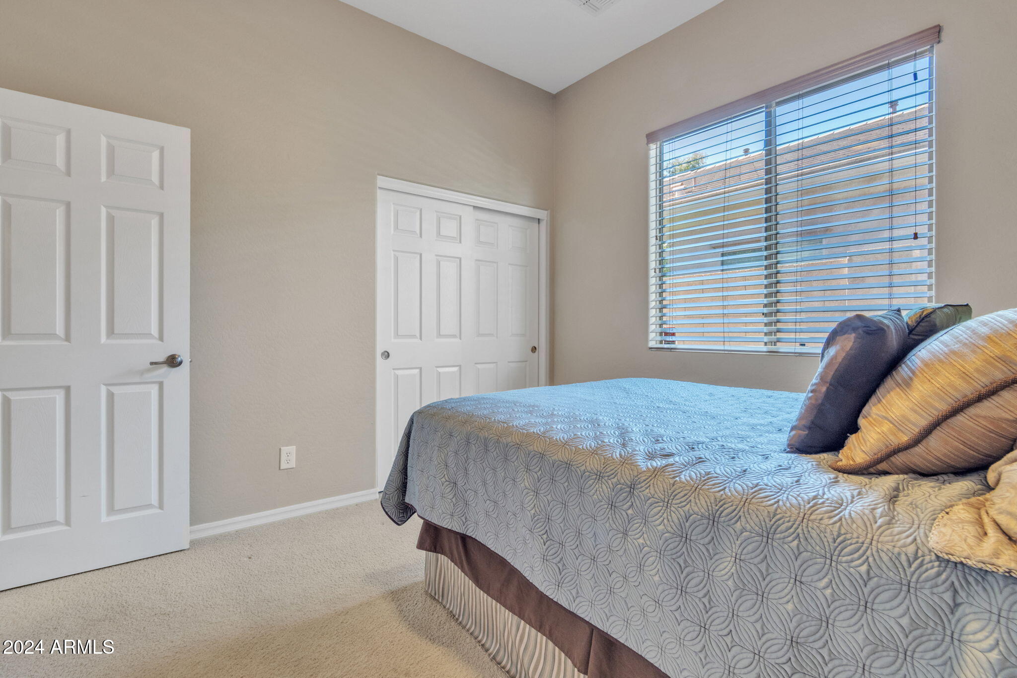 2739 E SOURWOOD Drive