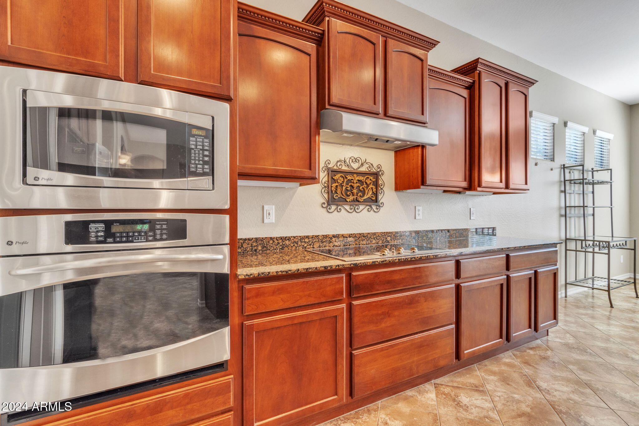2739 E SOURWOOD Drive
