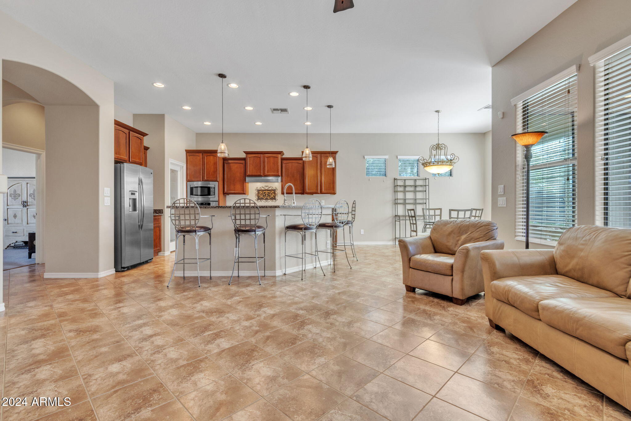 2739 E SOURWOOD Drive
