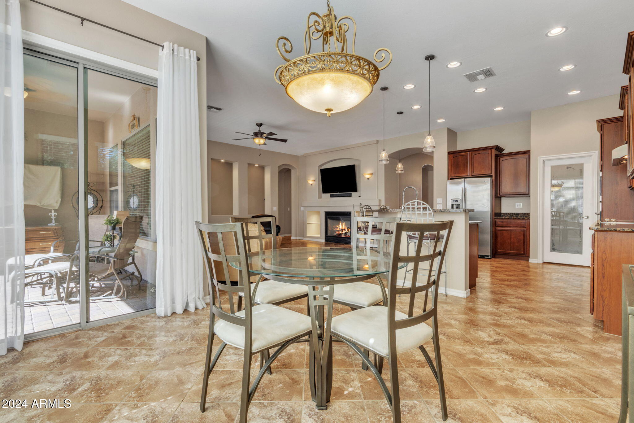 2739 E SOURWOOD Drive